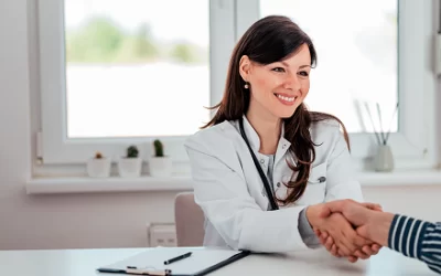 When Strong Income Meets Bad Timing—Why Physicians Sometimes Need Short-Term Funding